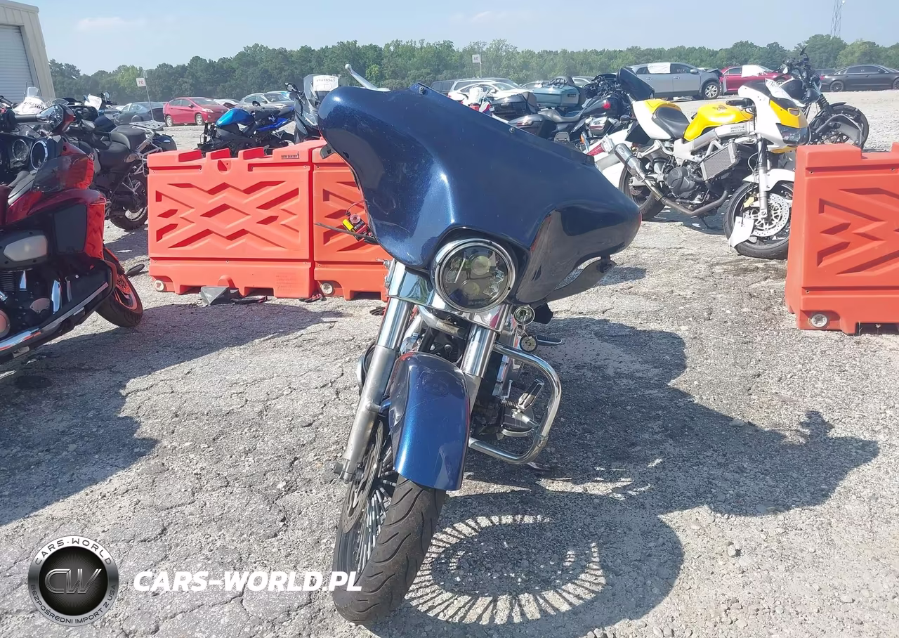 2012 Harley-Davidson Flhx Street Glide VIN:1HD1KBM15CB617057 - 5