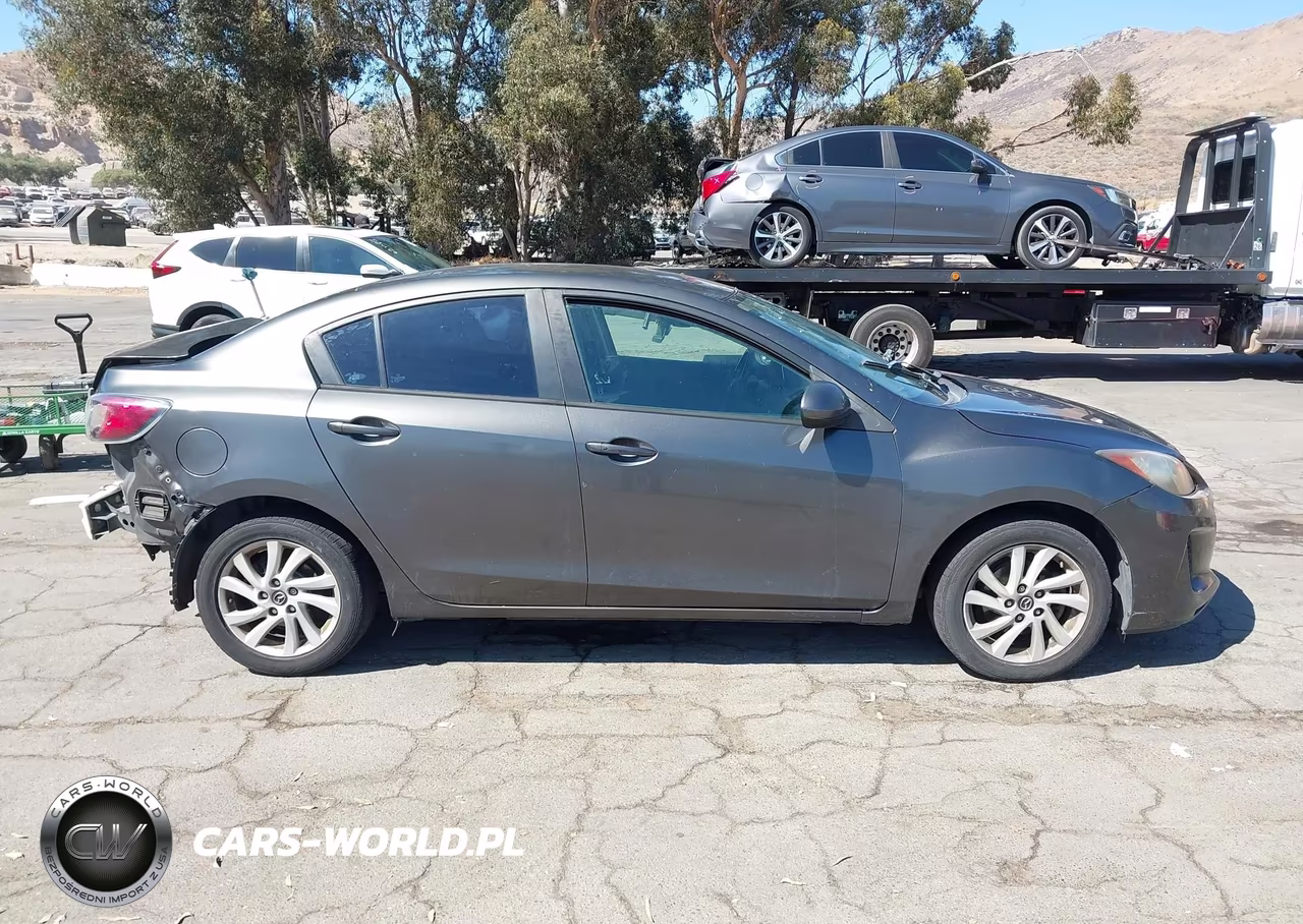 2013 Mazda Mazda3 I Touring VIN:JM1BL1V80D1705515 - 13