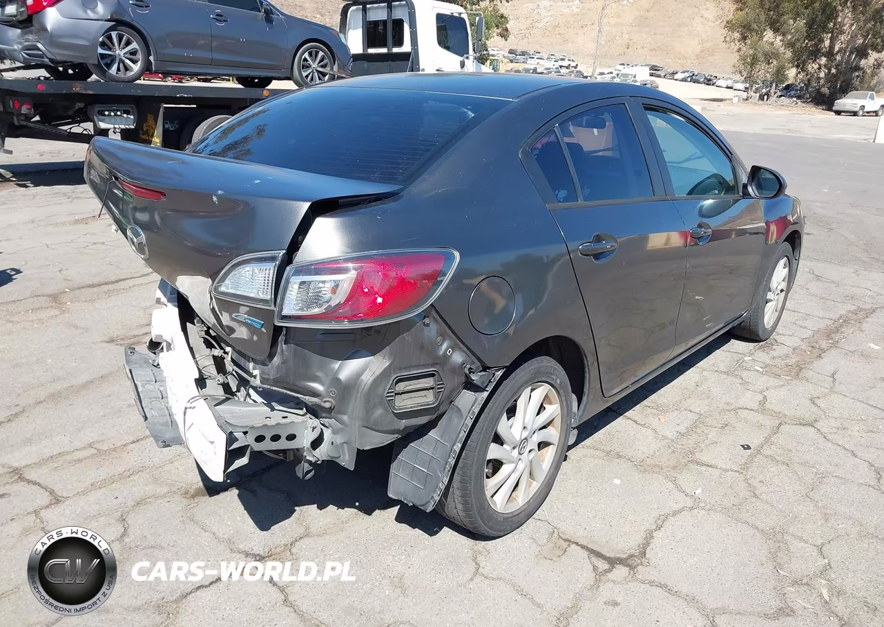 2013 Mazda Mazda3 I Touring VIN:JM1BL1V80D1705515 - 4
