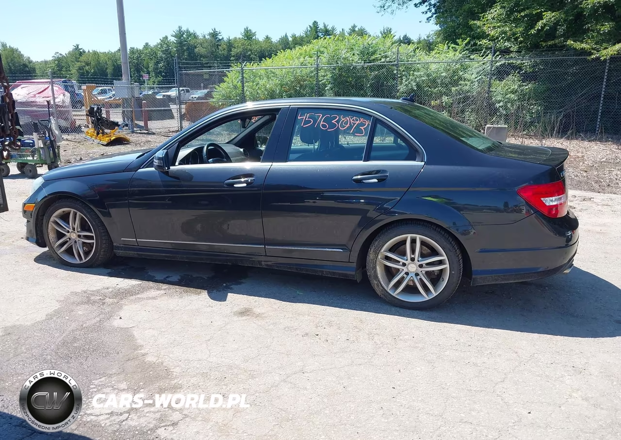 2014 Mercedes-Benz C 300 Sport 4Matic VIN:WDDGF8AB4ER308289 - 14