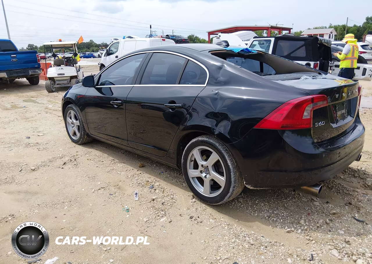 2013 Volvo S60 T5 VIN:YV1612FS2D1233738 - 3
