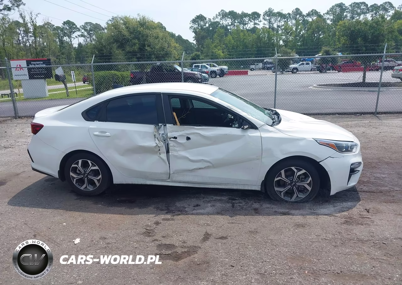 2019 Kia Forte Lxs VIN:3KPF24AD6KE104841 - 14