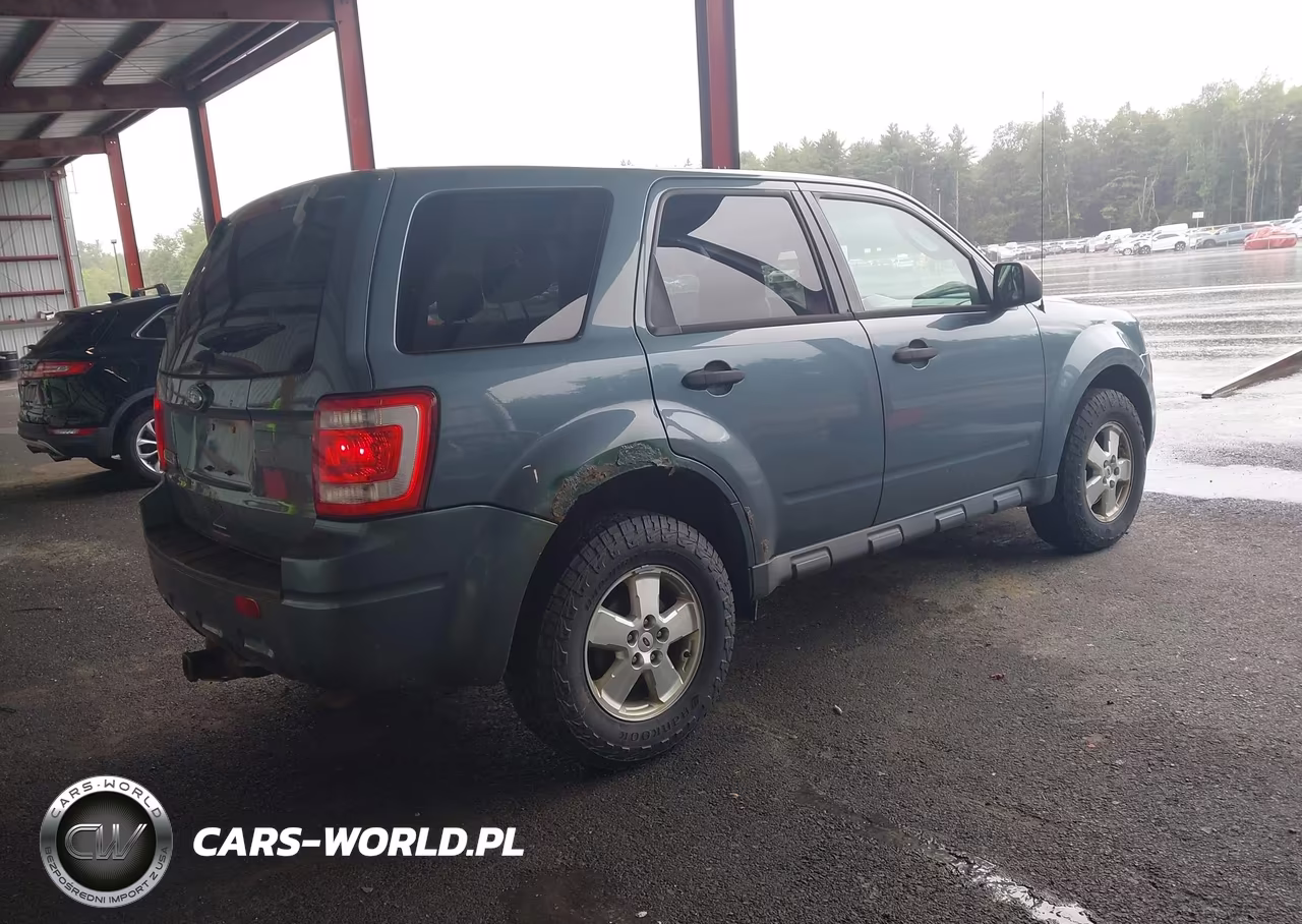2012 Ford Escape Xls VIN:1FMCU9C73CKB34164 - 4