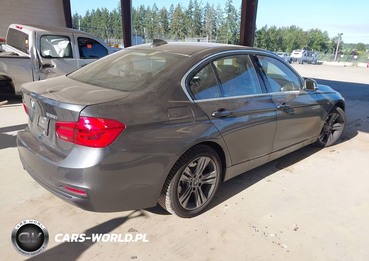 2017 BMW 330I xDrive VIN:WBA8D9C55HK678307 - 4