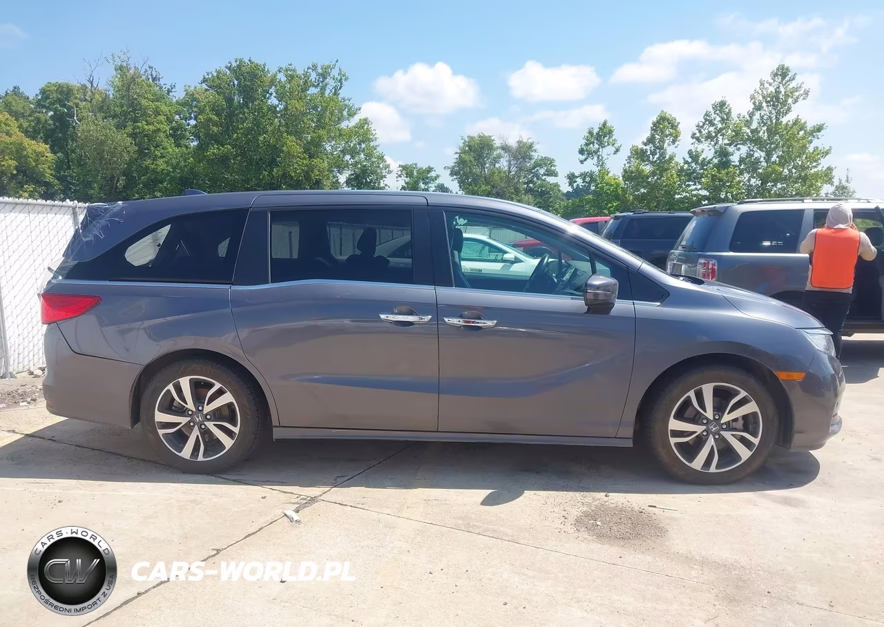 2022 Honda Odyssey Touring VIN:5FNRL6H8XNB039408 - 13