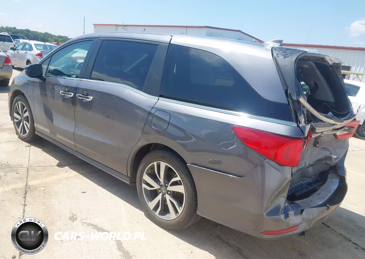 2022 Honda Odyssey Touring VIN:5FNRL6H8XNB039408 - 3