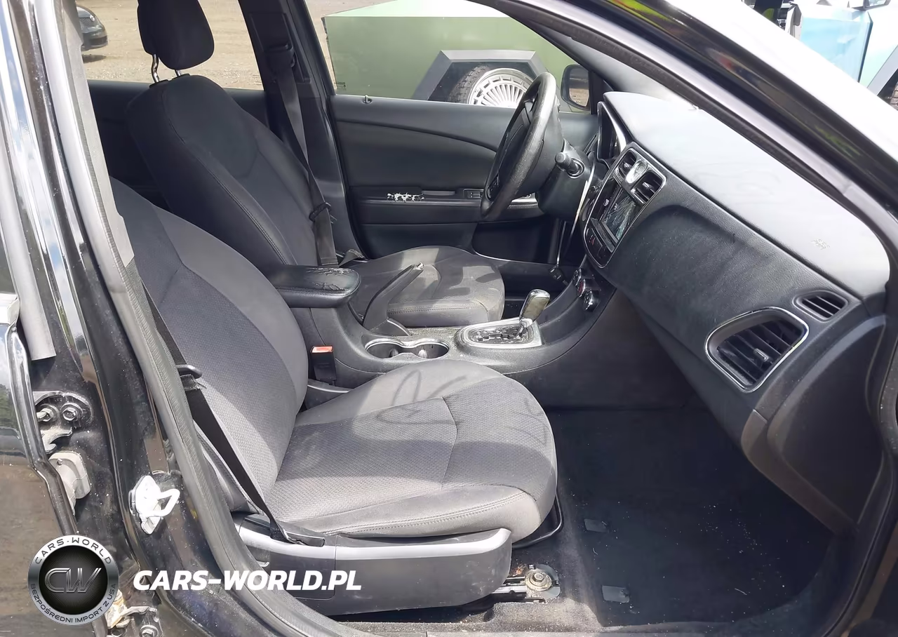 2013 Chrysler 200 Lx VIN:1C3CCBAB8DN641247 - 5
