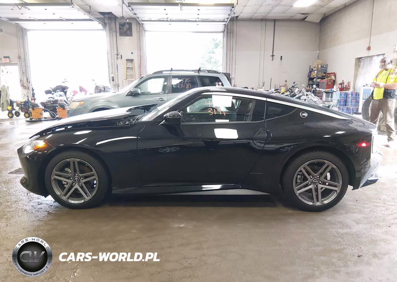 2025 Nissan Z Sport Manual Transmission VIN:JN1BZ4AH7SM411579 - 15