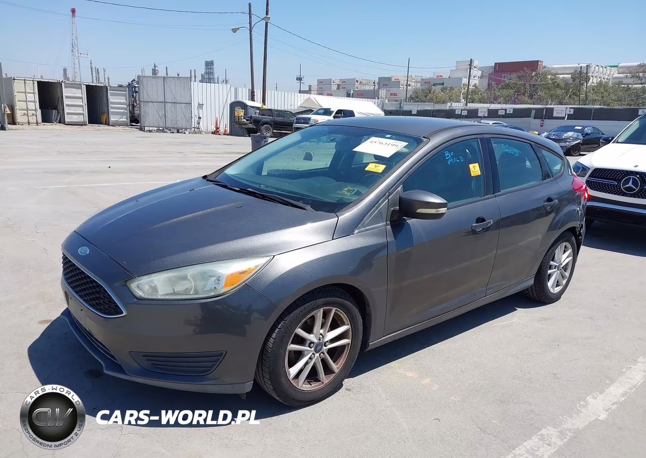 2015 Ford Focus Se VIN:1FADP3K23FL288767 - 2