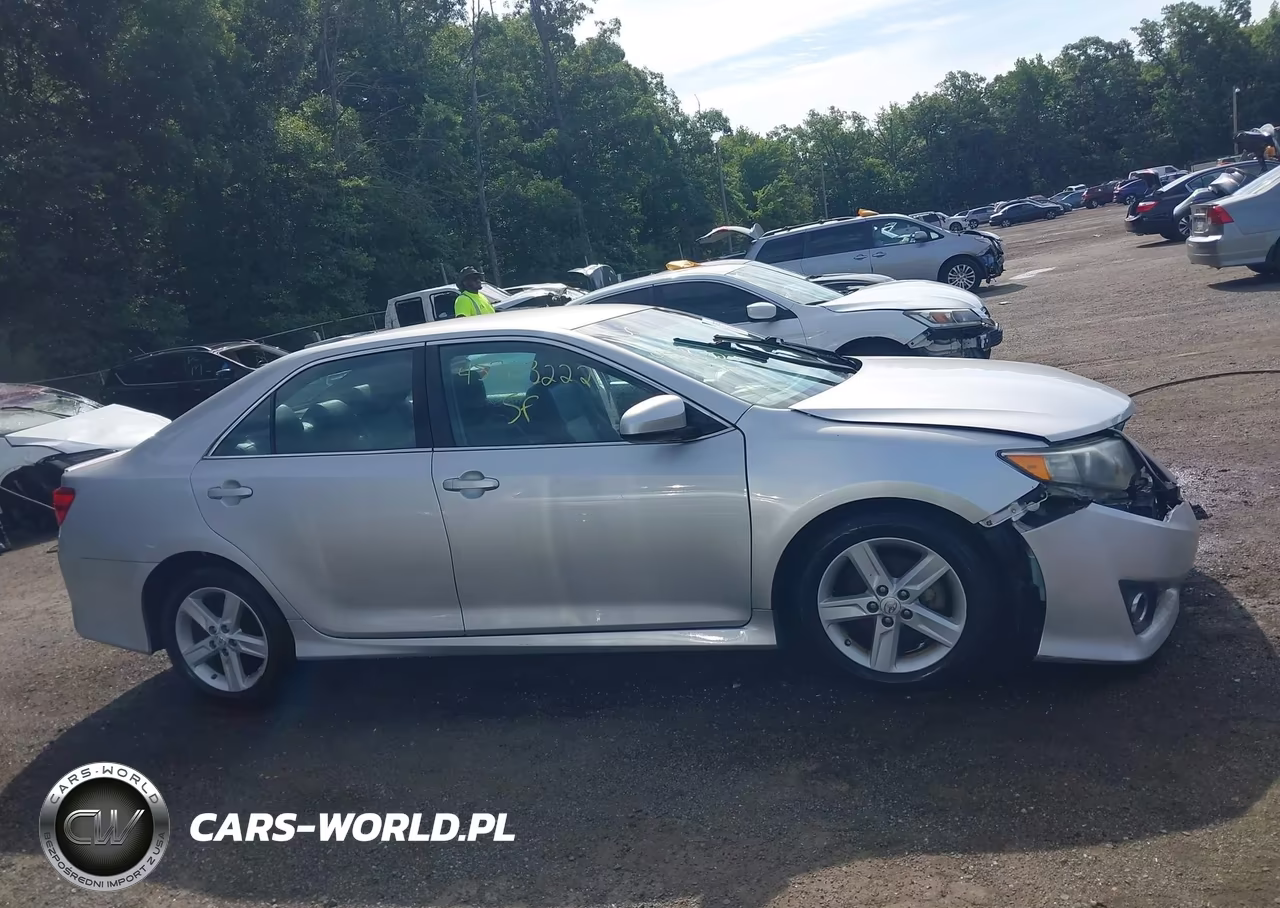 2014 Toyota Camry Se VIN:4T1BF1FKXEU316085 - 13