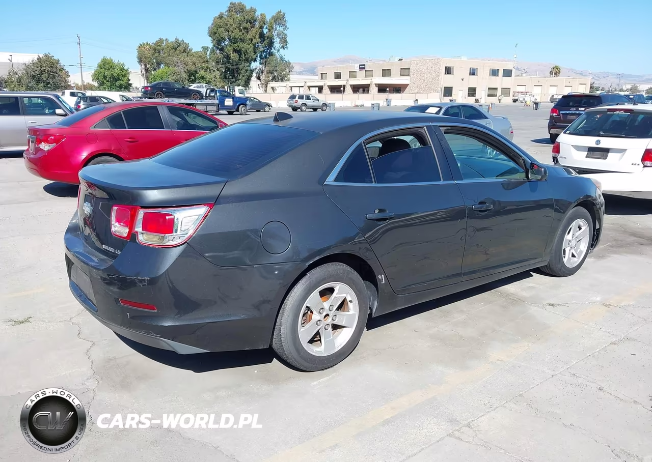 2014 Chevrolet Malibu 1Ls VIN:1G11B5SL2EF239047 - 4