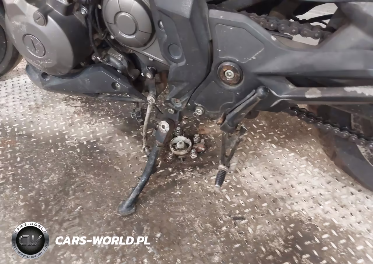 2022 Benelli 302S VIN:LBBPHE043NBD43952 - 14