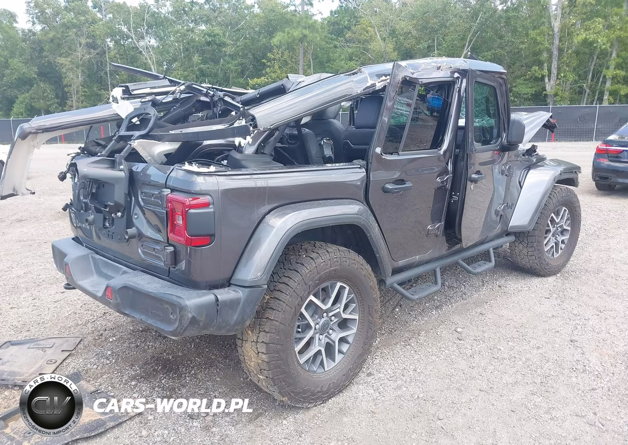 2025 Jeep Wrangler 4-Door Sahara 4X4 VIN:1C4PJXEN3SW618289 - 4