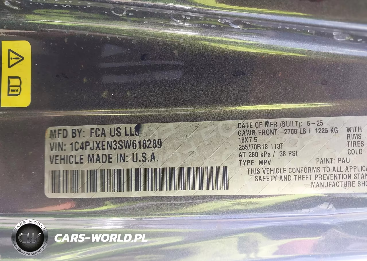 2025 Jeep Wrangler 4-Door Sahara 4X4 VIN:1C4PJXEN3SW618289 - 9