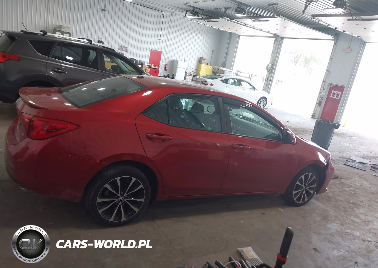 2018 Toyota Corolla Xse VIN:5YFBURHEXJP761904 - 13