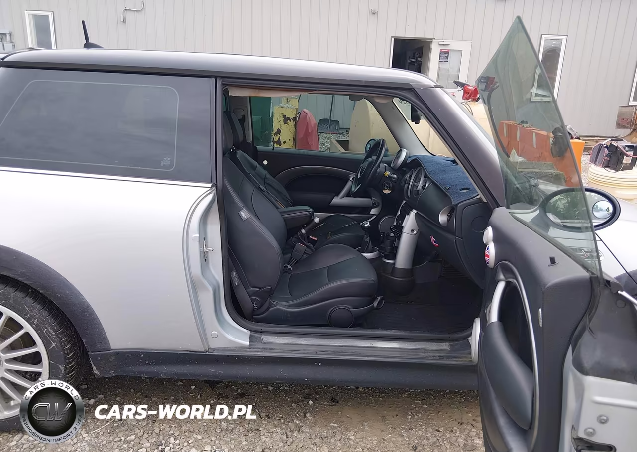 2006 Mini Cooper S VIN:WMWRE33536TL16689 - 5