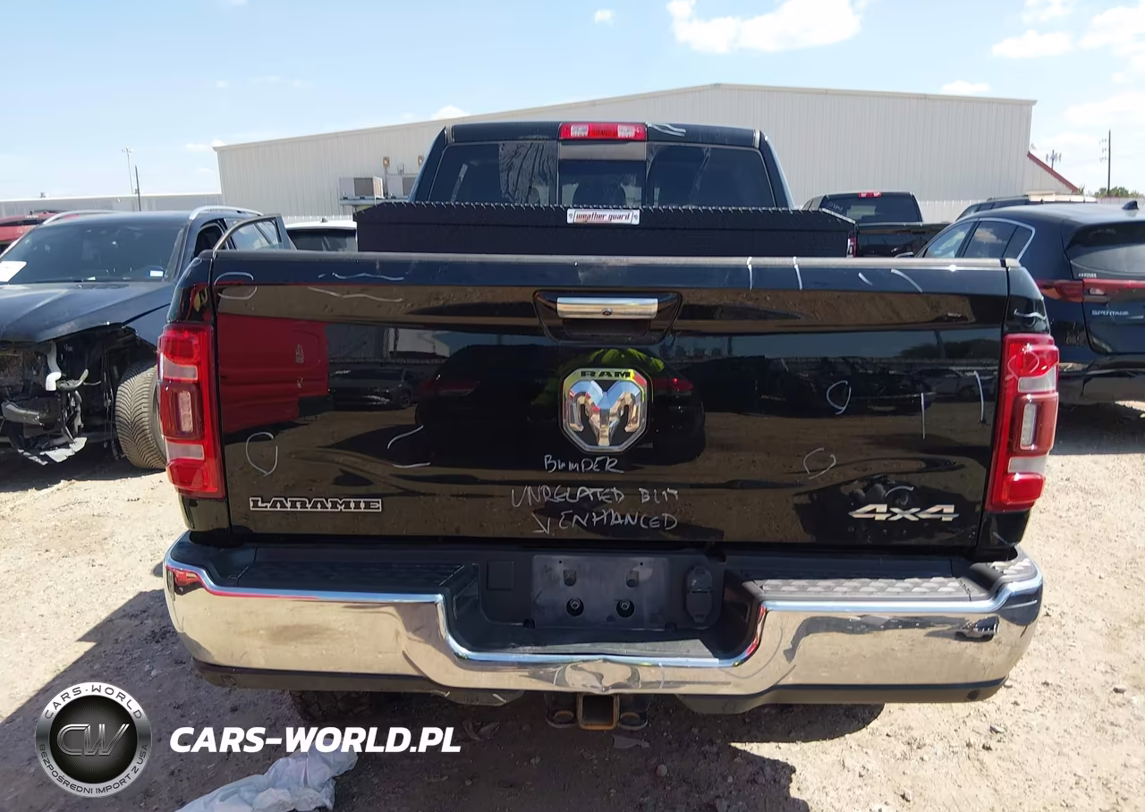 2022 Ram 2500 Laramie 4X4 6'4 Box VIN:3C6UR5NL5NG221546 - 17