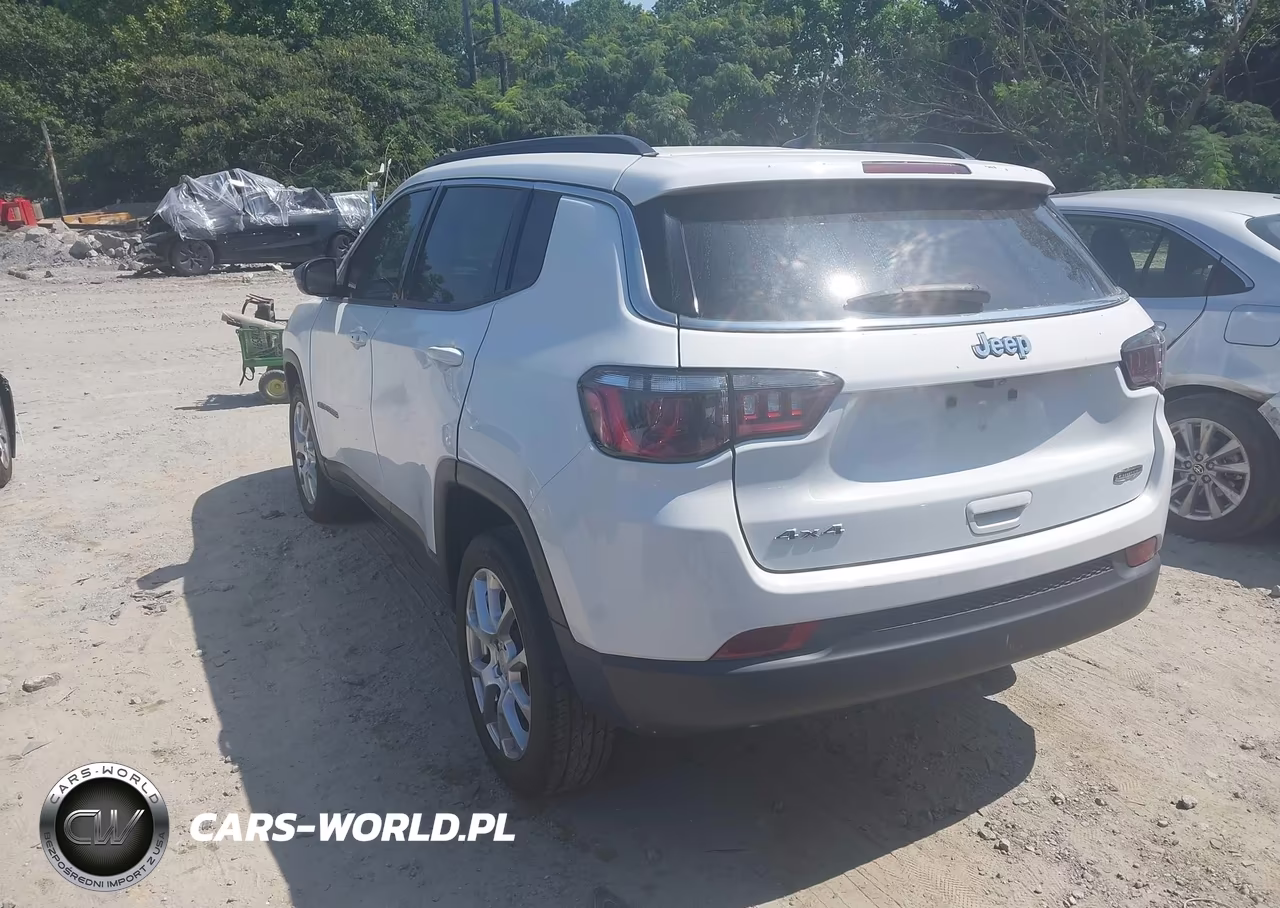 2023 Jeep Compass Latitude Lux Fwd VIN:3C4NJDFN2PT573394 - 3