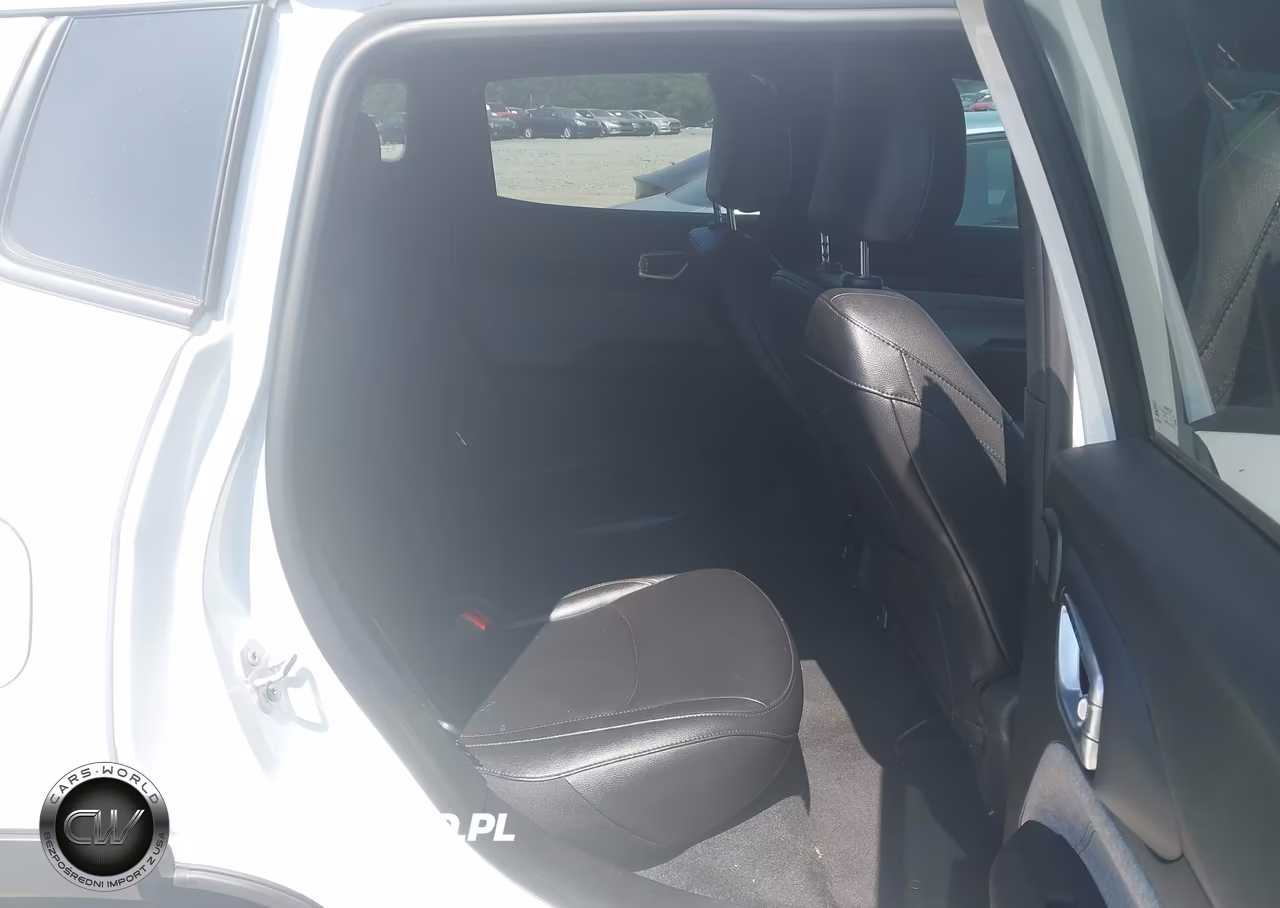 2023 Jeep Compass Latitude Lux Fwd VIN:3C4NJDFN2PT573394 - 8