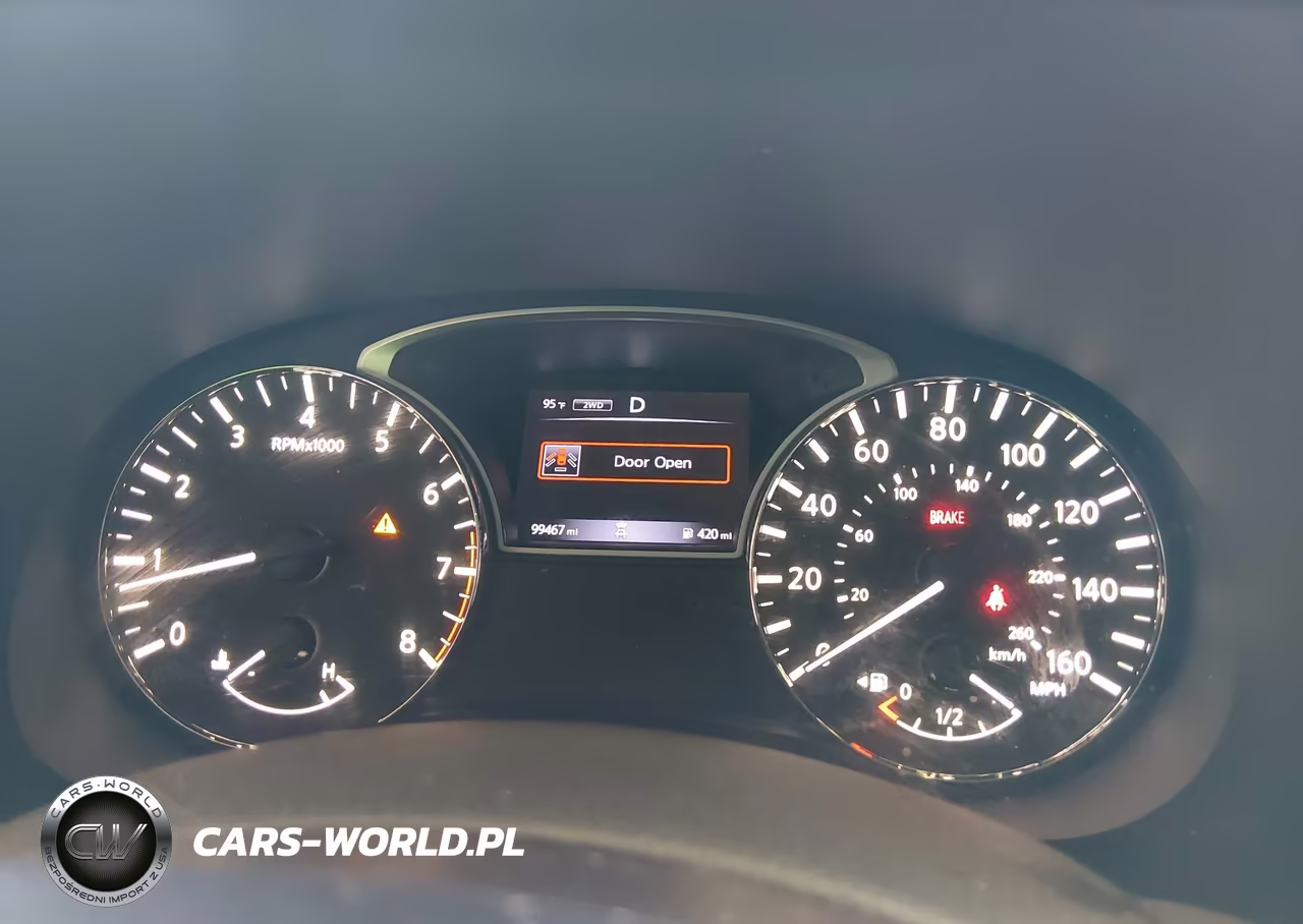 2018 Nissan Pathfinder S VIN:5N1DR2MM8JC602463 - 7