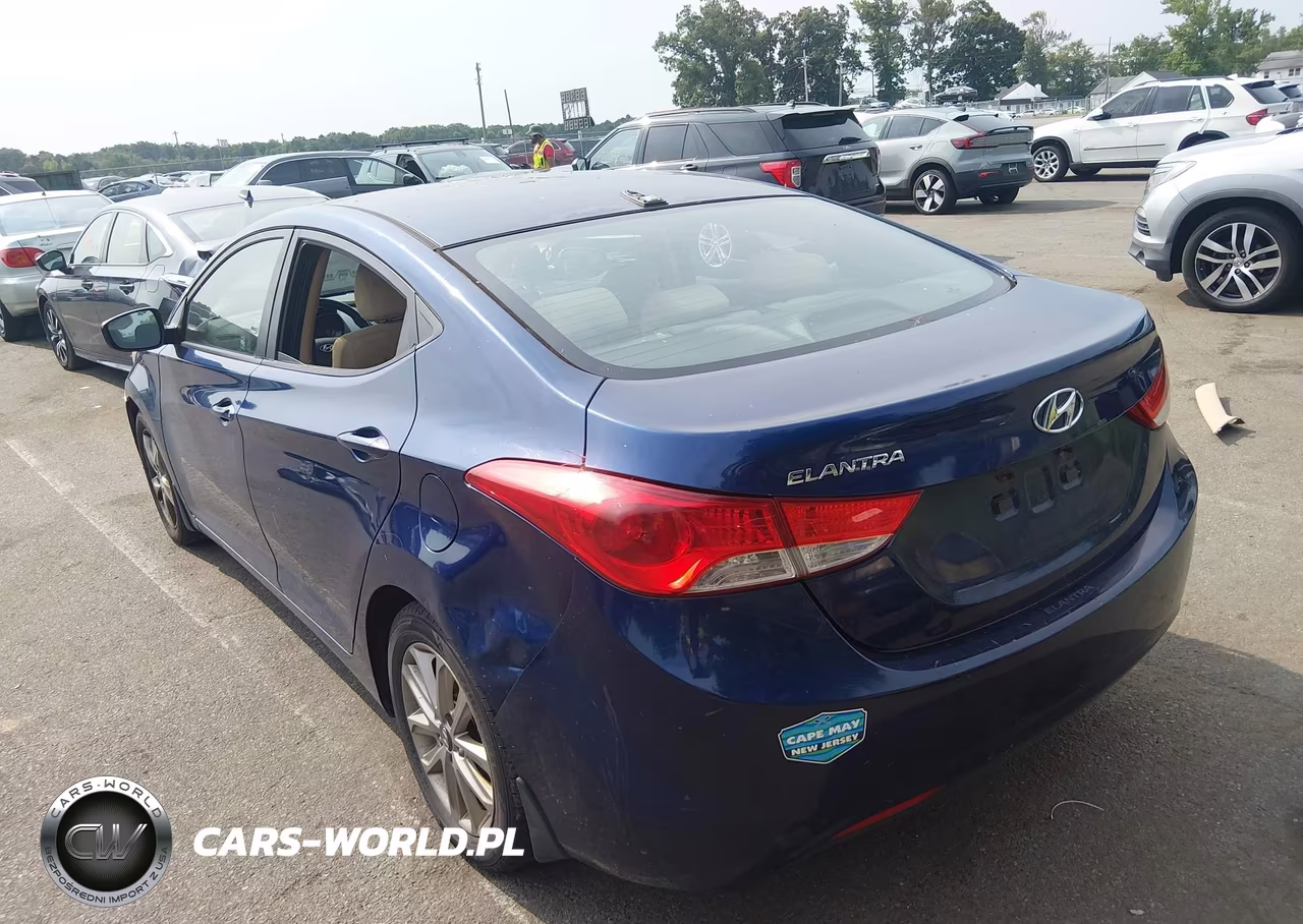 2013 Hyundai Elantra Gls VIN:KMHDH4AE6DU530544 - 3