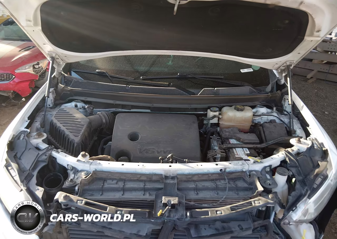 2019 Chevrolet Traverse Ls VIN:1GNERFKW0KJ175756 - 10