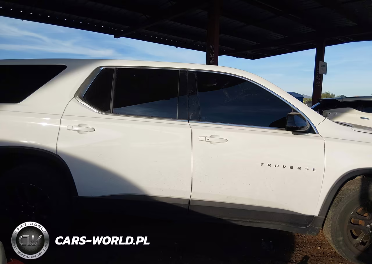 2019 Chevrolet Traverse Ls VIN:1GNERFKW0KJ175756 - 13