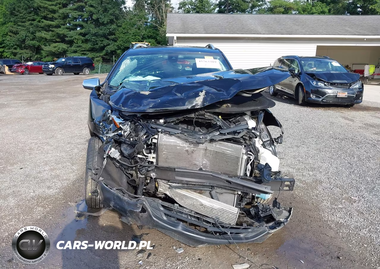 2018 Chevrolet Equinox Premier VIN:2GNAXVEV2J6102529 - 13