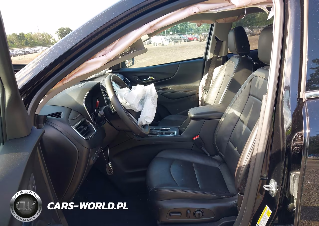 2018 Chevrolet Equinox Premier VIN:2GNAXVEV2J6102529 - 5
