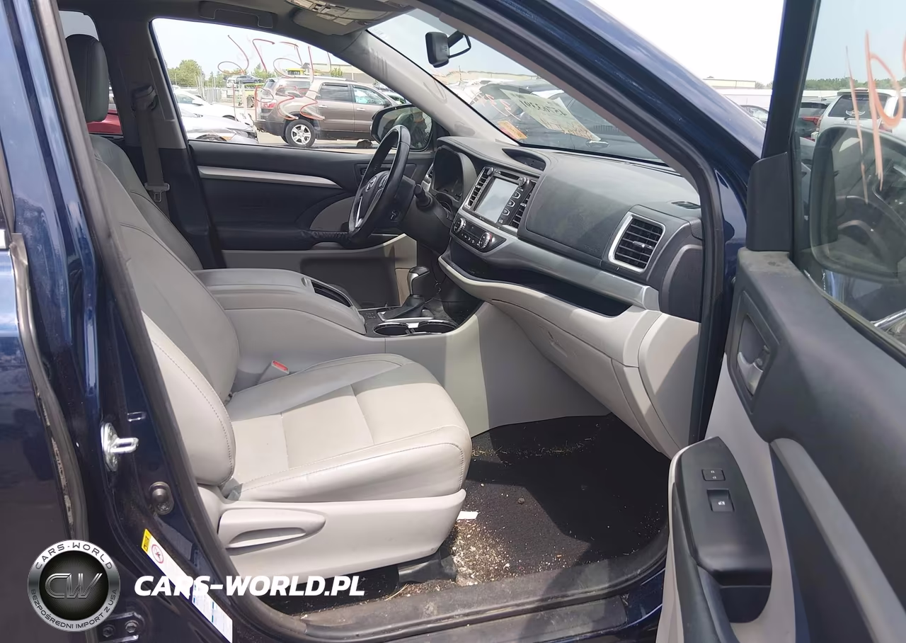 2015 Toyota Highlander Xle V6 VIN:5TDJKRFH4FS152420 - 5