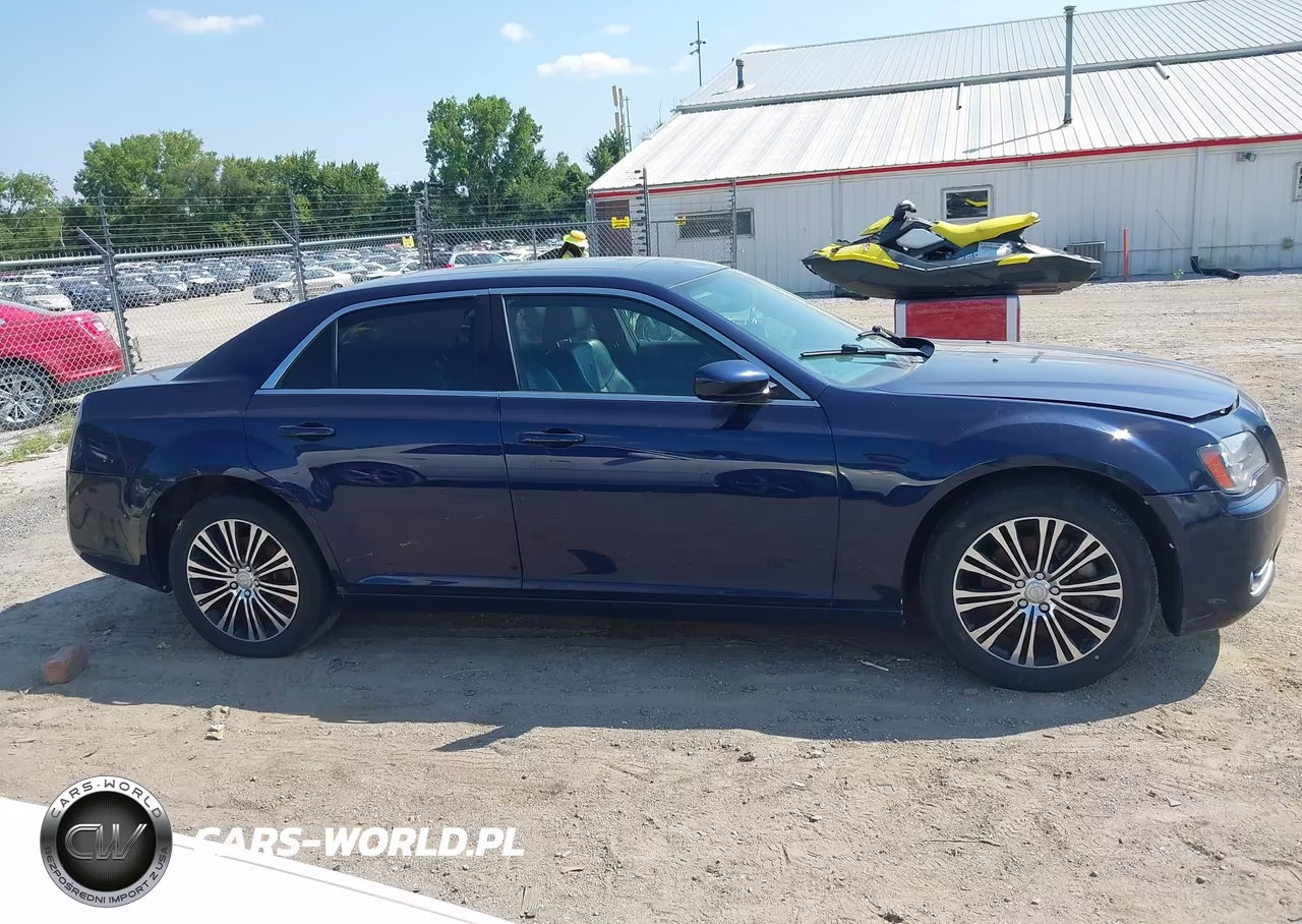 2014 Chrysler 300 300S VIN:2C3CCAGG1EH207453 - 13