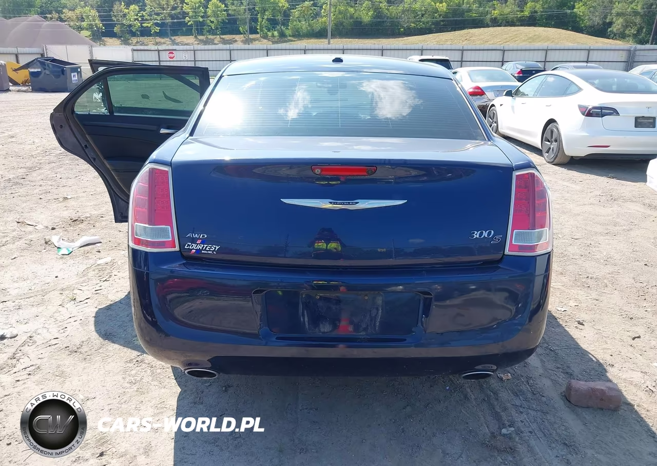 2014 Chrysler 300 300S VIN:2C3CCAGG1EH207453 - 16