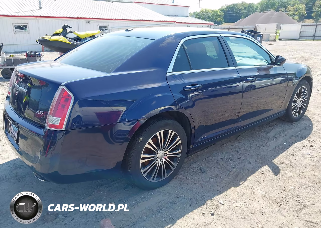 2014 Chrysler 300 300S VIN:2C3CCAGG1EH207453 - 4