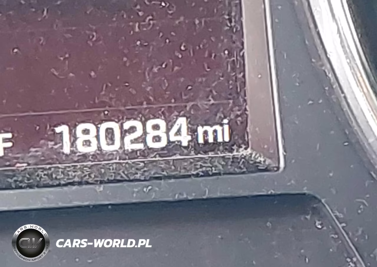 2017 Hyundai Santa Fe Sport 2.4L VIN:5NMZU3LB0HH026975 - 15