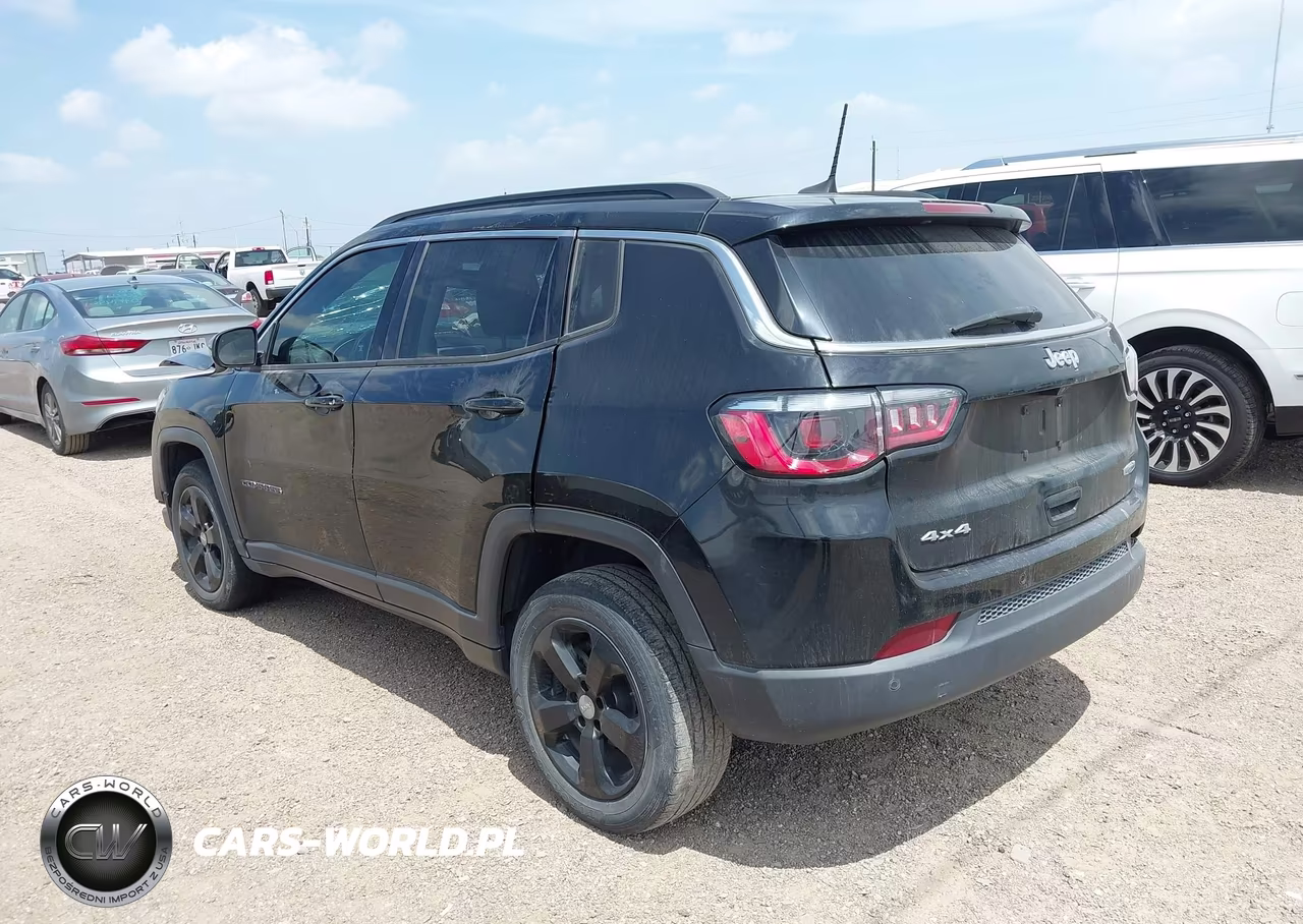2020 Jeep Compass Latitude 4X4 VIN:3C4NJDBB0LT236311 - 3