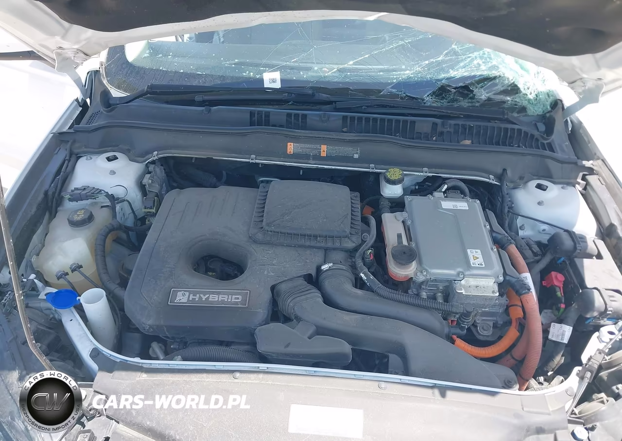 2018 Ford Fusion Hybrid S VIN:3FA6P0UU9JR142373 - 10