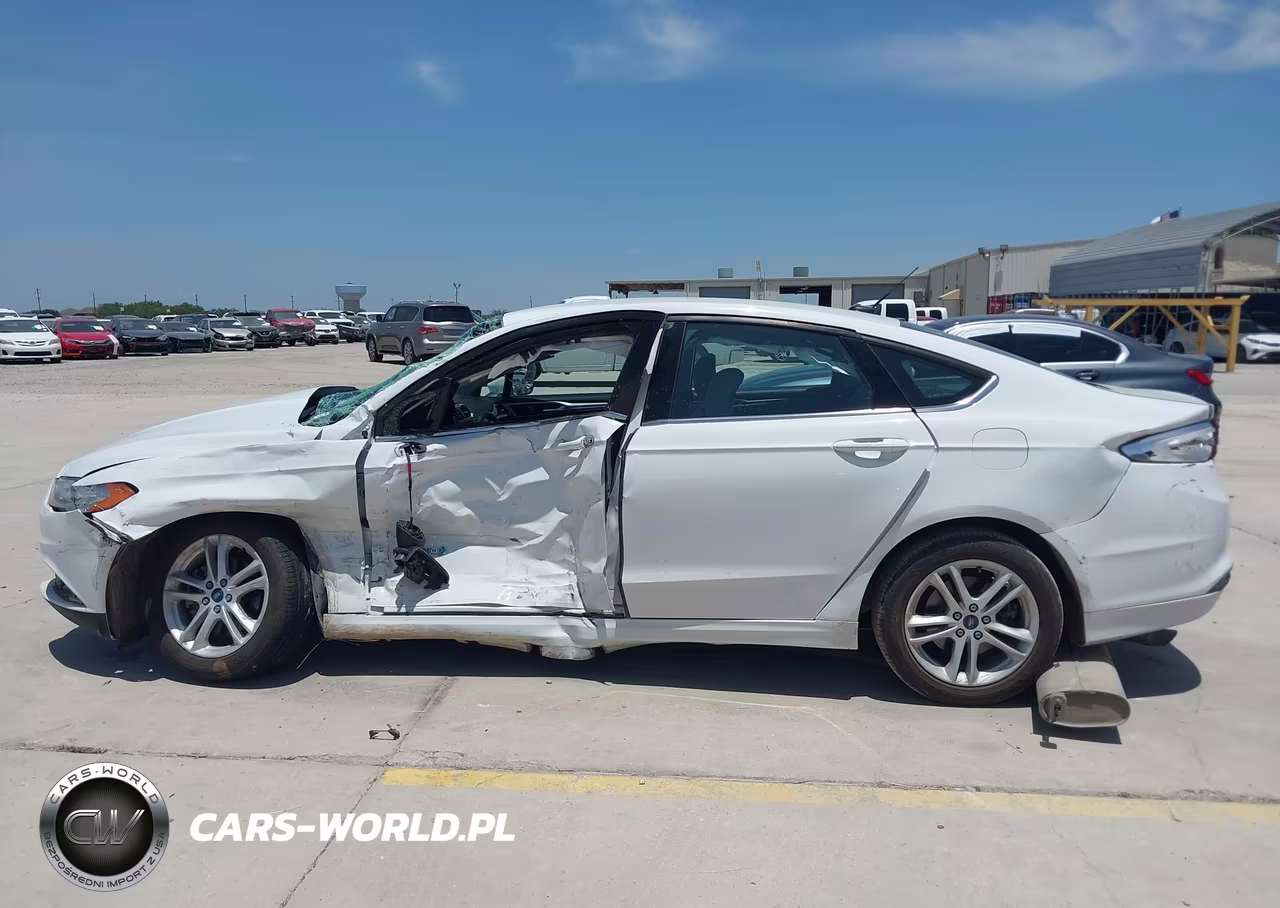 2018 Ford Fusion Hybrid S VIN:3FA6P0UU9JR142373 - 14