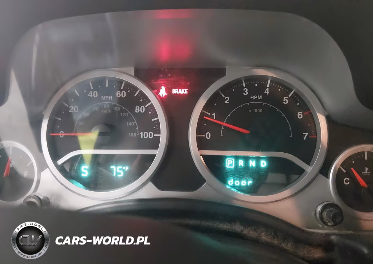 2007 Jeep Wrangler Sahara VIN:1J4FA54187L108912 - 7