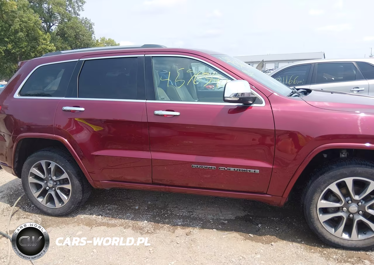 2018 Jeep Grand Cherokee Overland 4X4 VIN:1C4RJFCG0JC108134 - 13