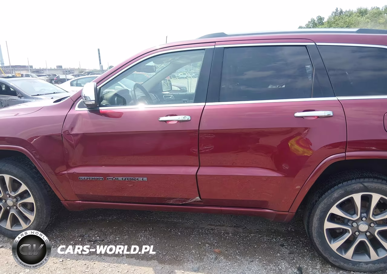 2018 Jeep Grand Cherokee Overland 4X4 VIN:1C4RJFCG0JC108134 - 14