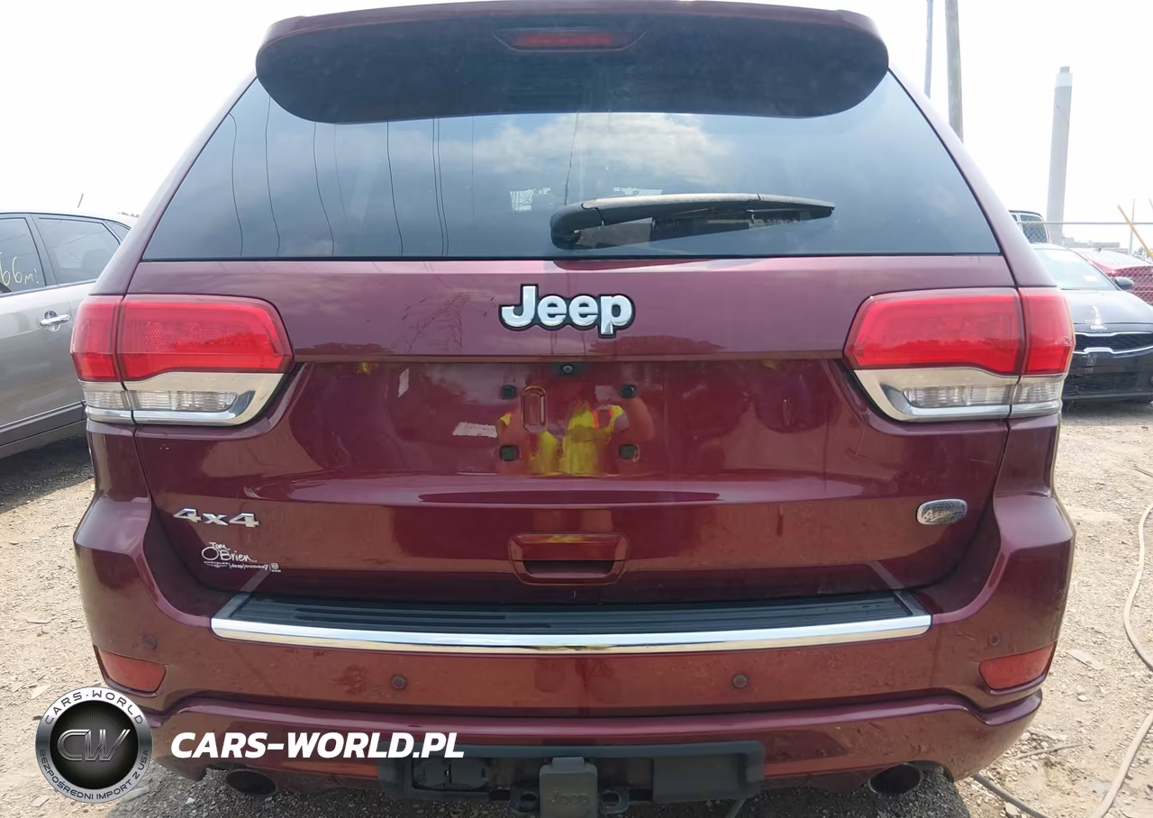 2018 Jeep Grand Cherokee Overland 4X4 VIN:1C4RJFCG0JC108134 - 16