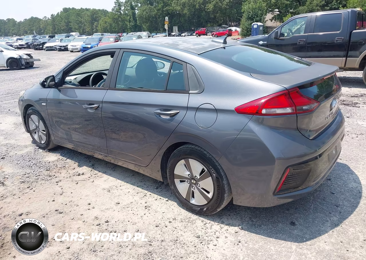 2018 Hyundai Ioniq Hybrid Blue VIN:KMHC65LC6JU099928 - 3