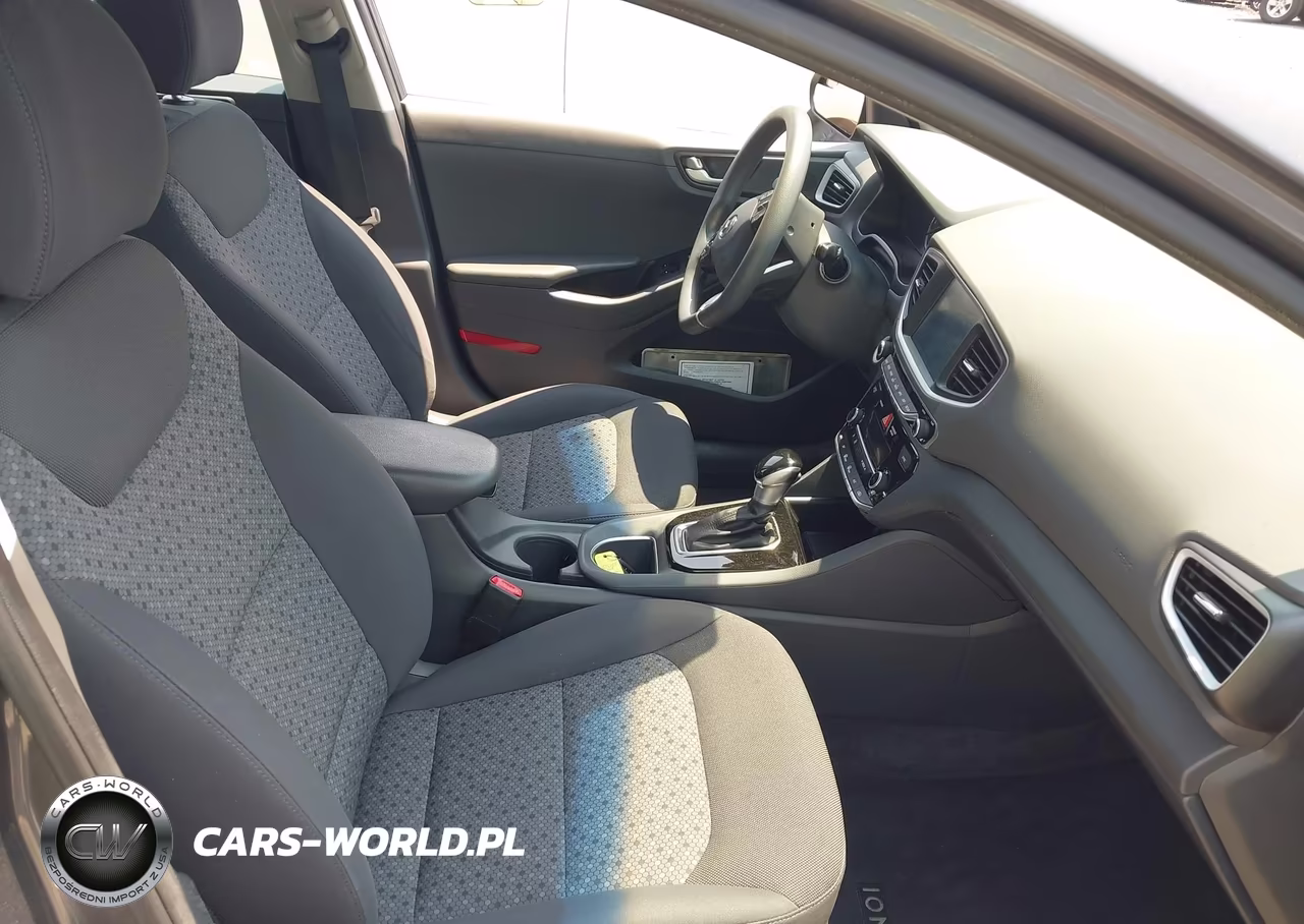 2018 Hyundai Ioniq Hybrid Blue VIN:KMHC65LC6JU099928 - 5