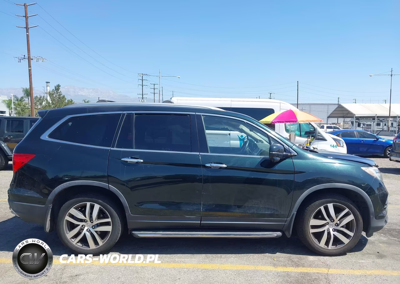2016 Honda Pilot Touring VIN:5FNYF6H93GB125593 - 14