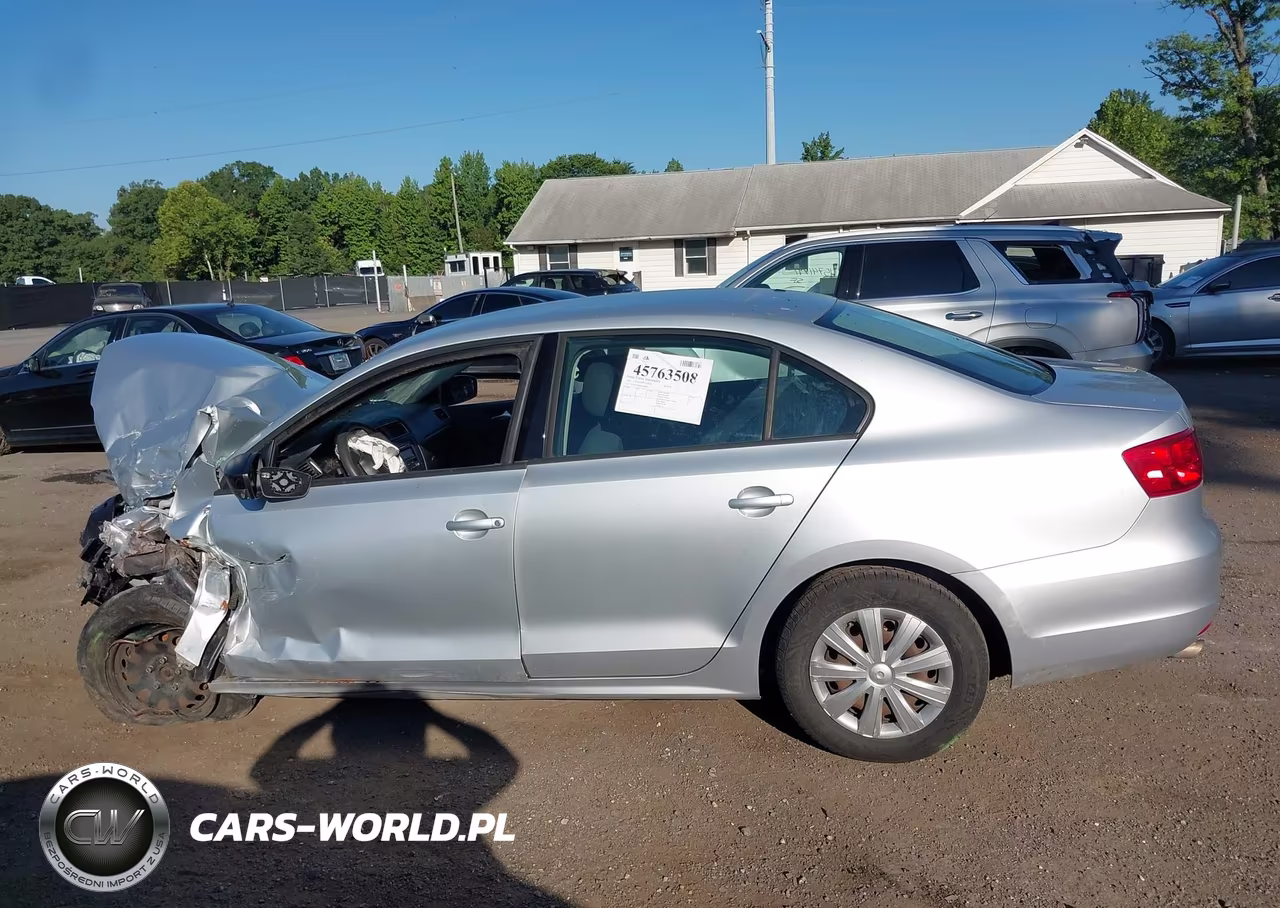 2011 Volkswagen Jetta 2.0L S VIN:3VW2K7AJ4BM108041 - 13