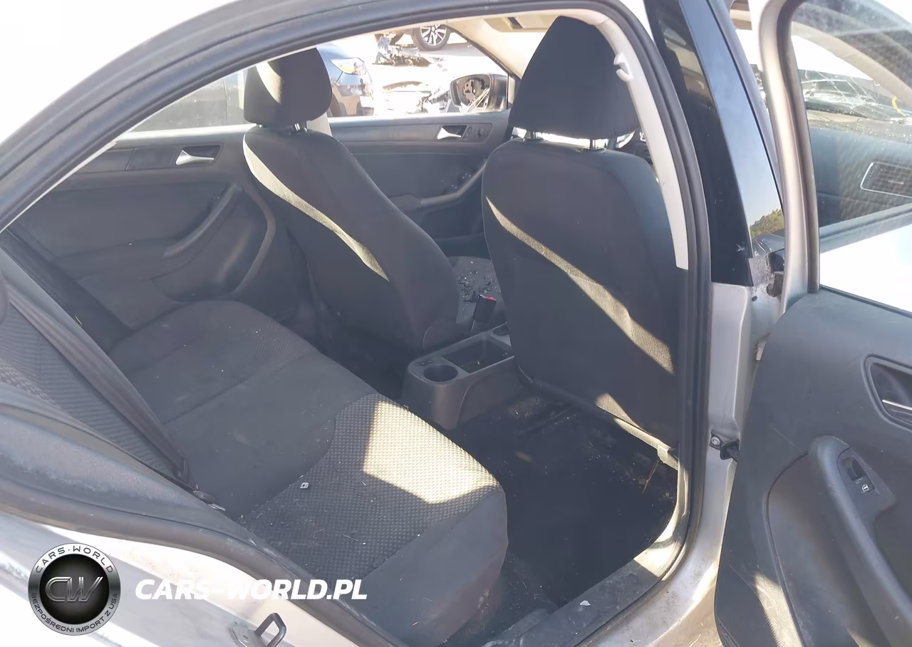 2011 Volkswagen Jetta 2.0L S VIN:3VW2K7AJ4BM108041 - 8