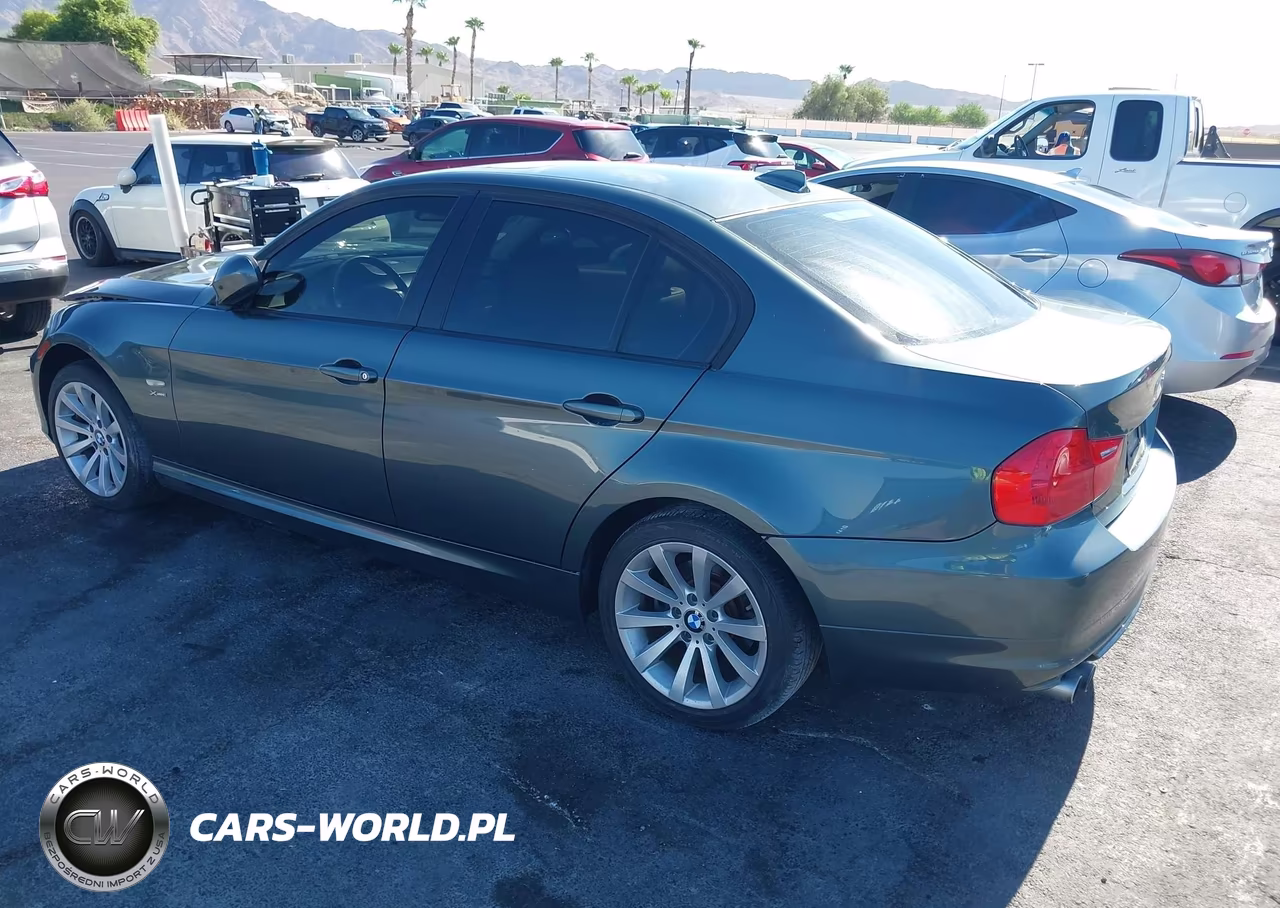 2011 BMW 328I xDrive VIN:WBAPK7C59BA973803 - 3
