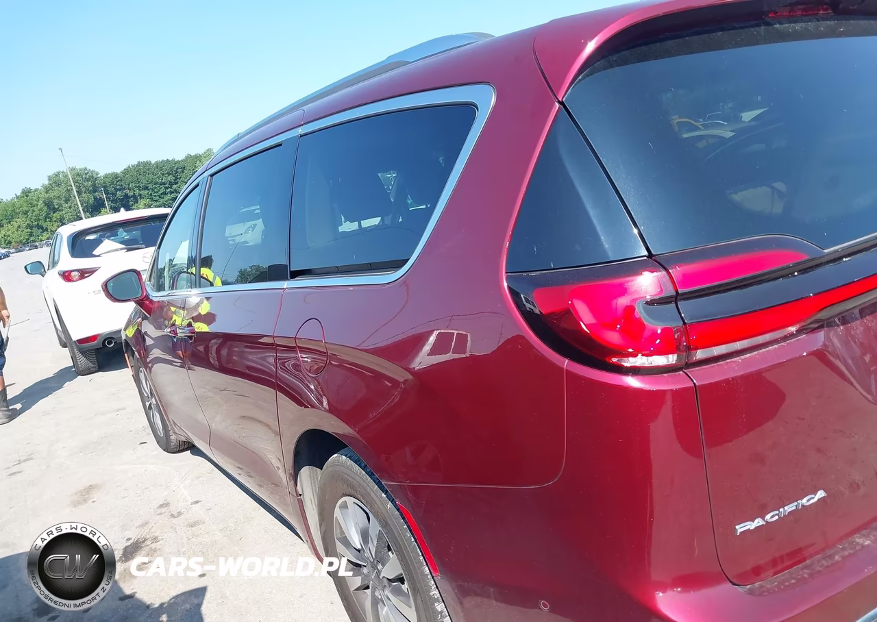 2021 Chrysler Pacifica Hybrid Touring L VIN:2C4RC1L74MR591667 - 14