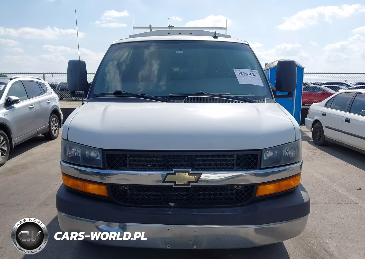2019 Chevrolet Express Cutaway 4500 VIN:1GB0GRFG4K1303529 - 13