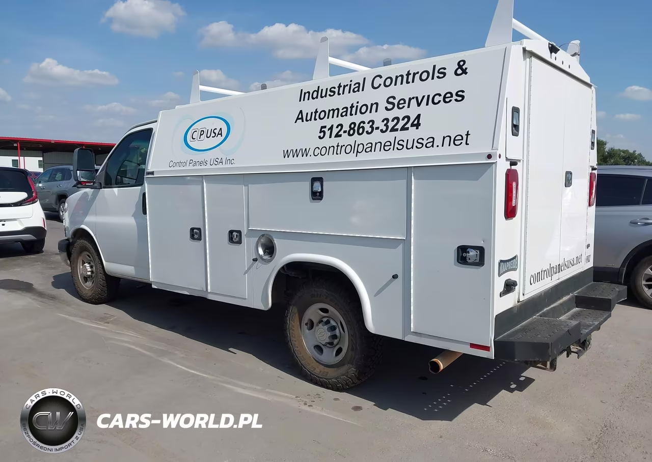 2019 Chevrolet Express Cutaway 4500 VIN:1GB0GRFG4K1303529 - 3